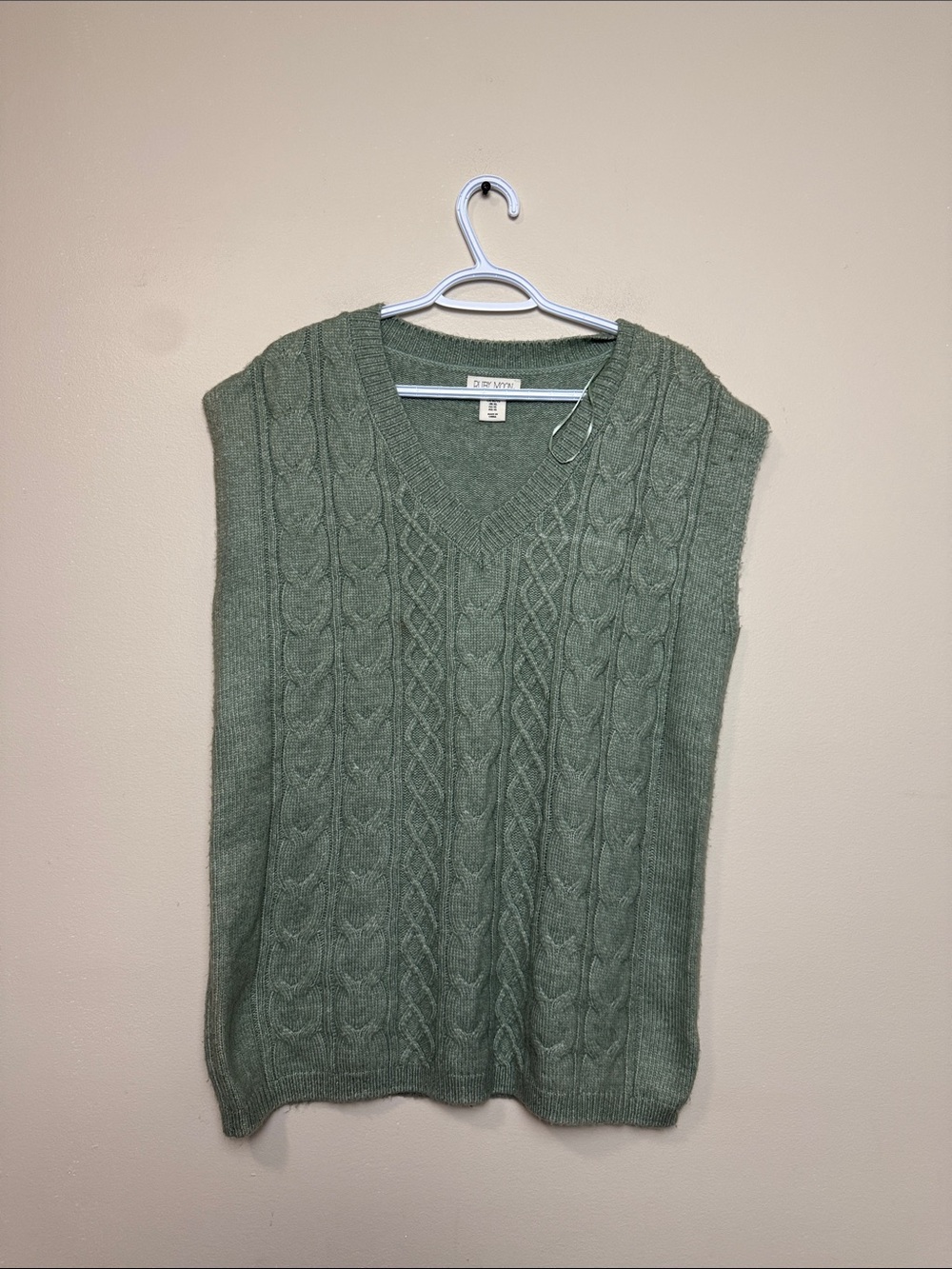 ruby moon Cable Knit V-Neck Sweater Vest - Sage Green size XL
